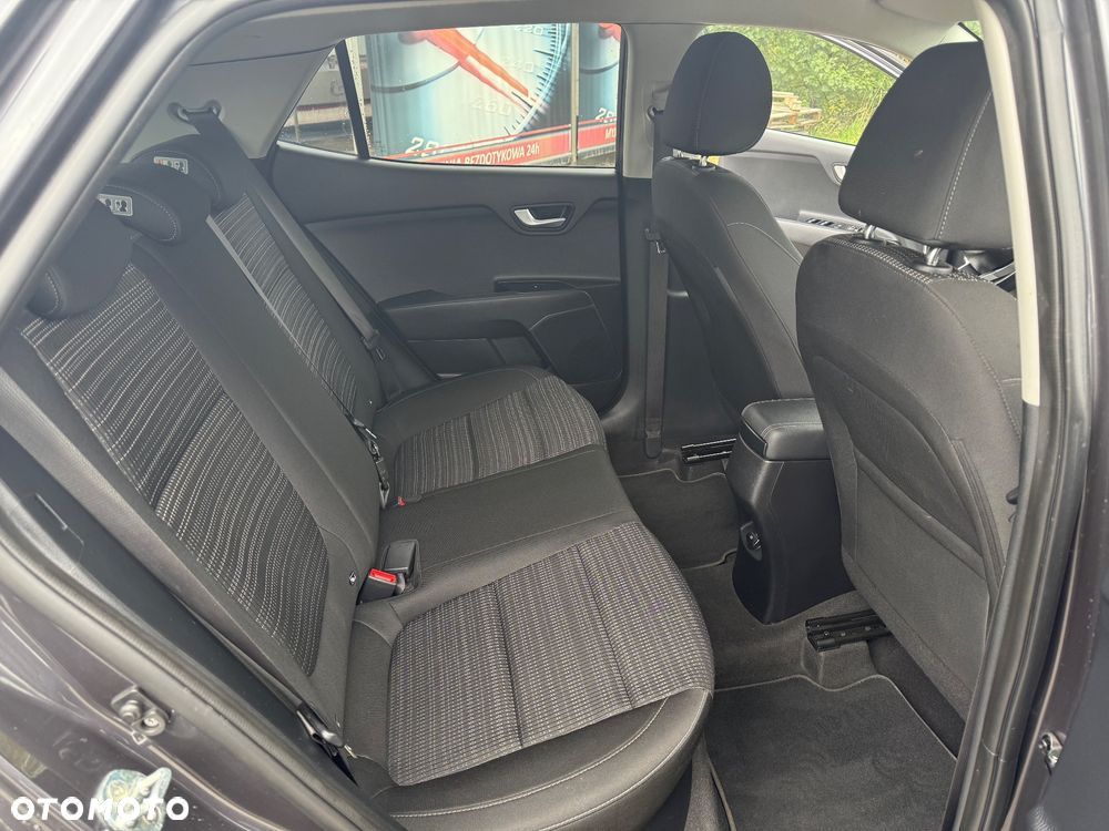 Kia Stonic 1.0 T-GDI L Business Line - 6