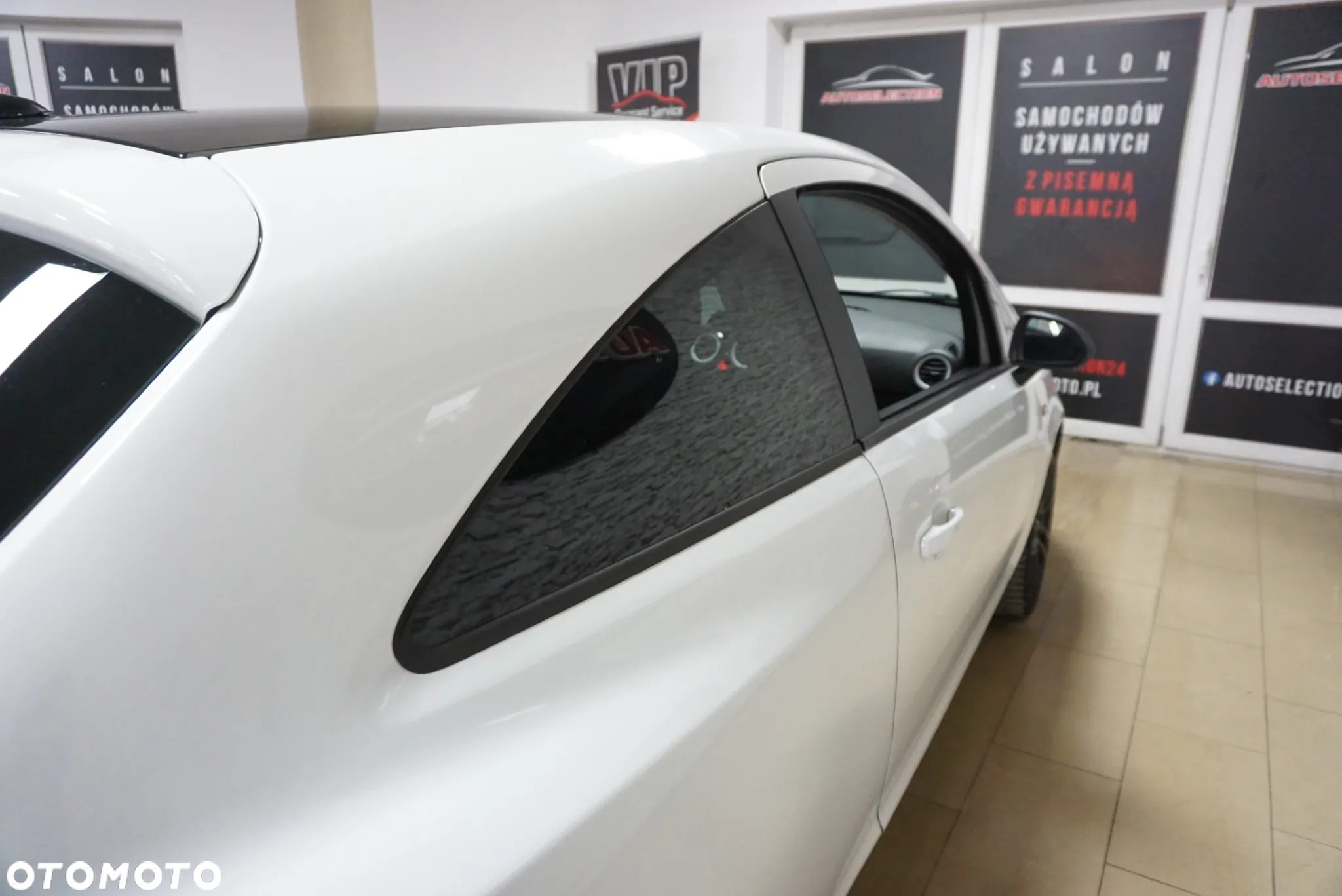 Opel Corsa 1.4 16V Color Edition - 15