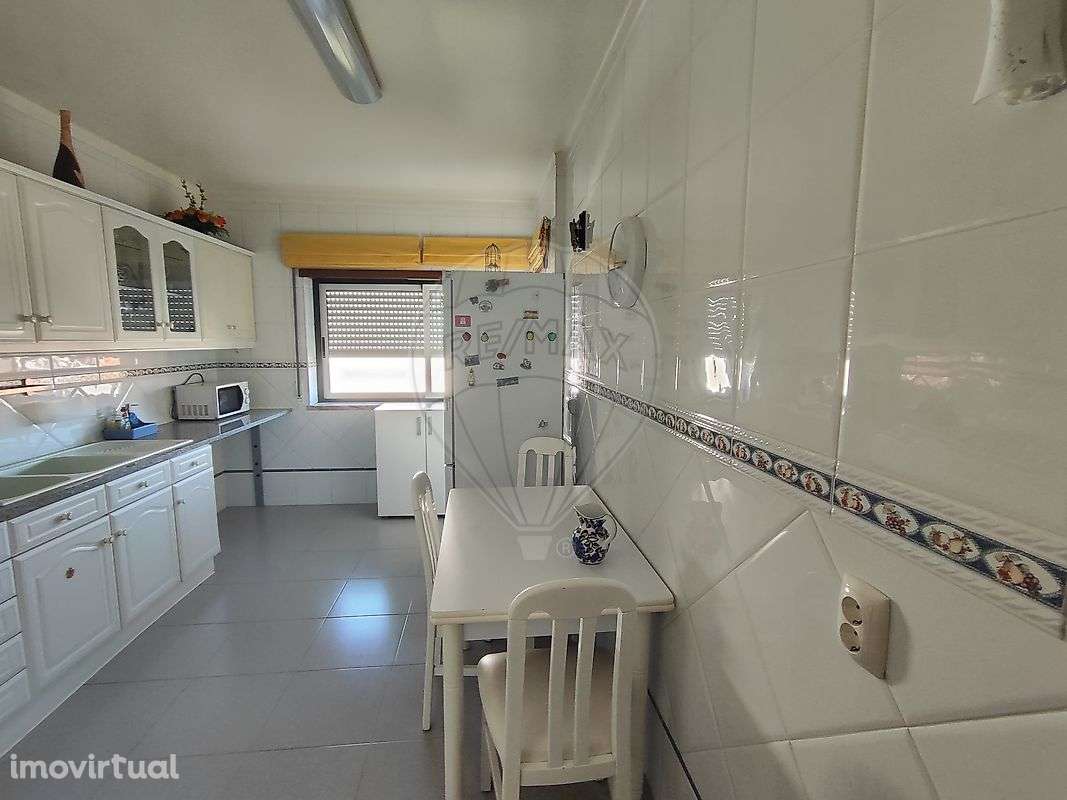 Apartamento T3 para arrendamento - Grande imagem: 2/14