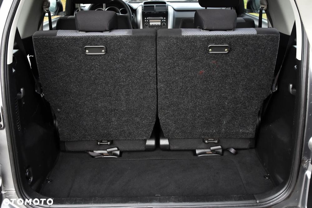 Suzuki Grand Vitara - 28