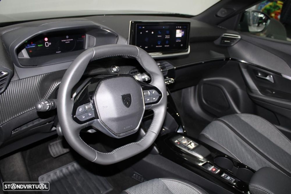 Peugeot e-2008 54 kWh Allure — fotografia 11