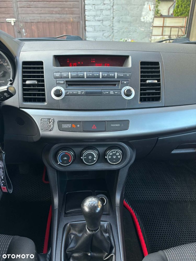 Mitsubishi Lancer 1.6 Inform - 5