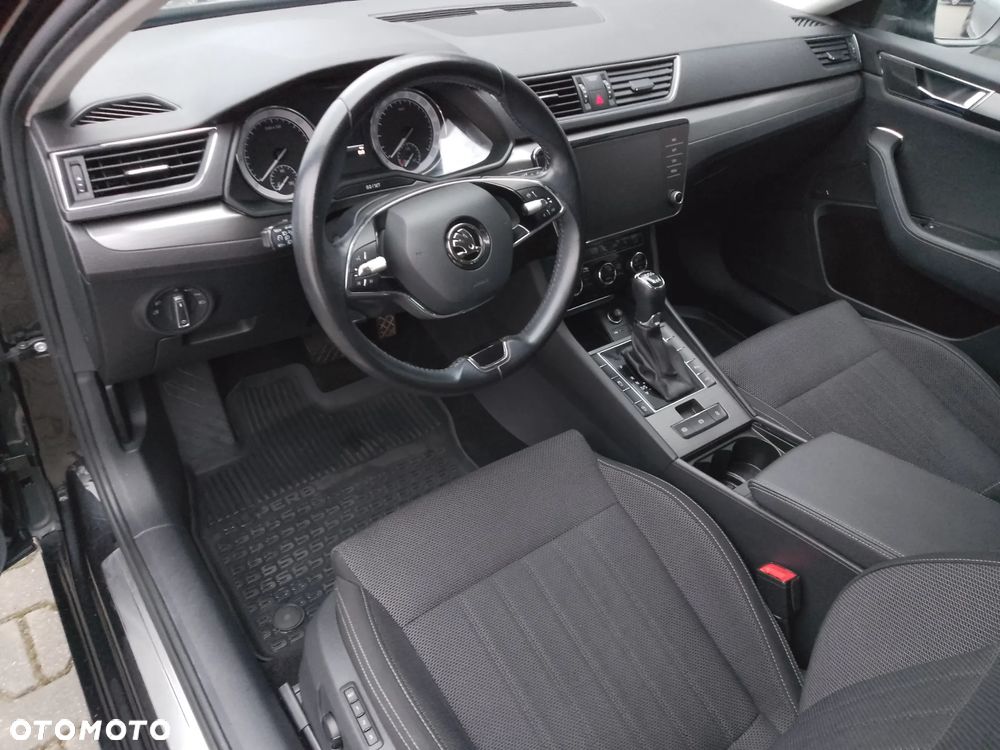 Skoda Superb 2.0 TDI SCR Style DSG - 17