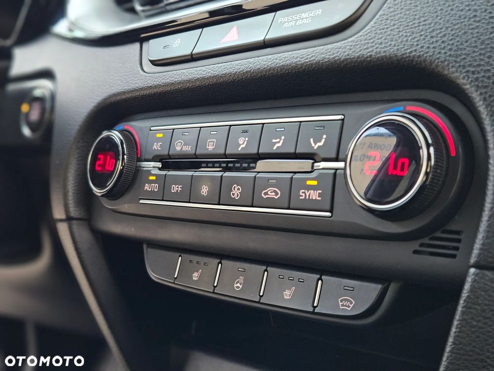 Kia XCeed 1.6 T-GDI L Business Line - 34