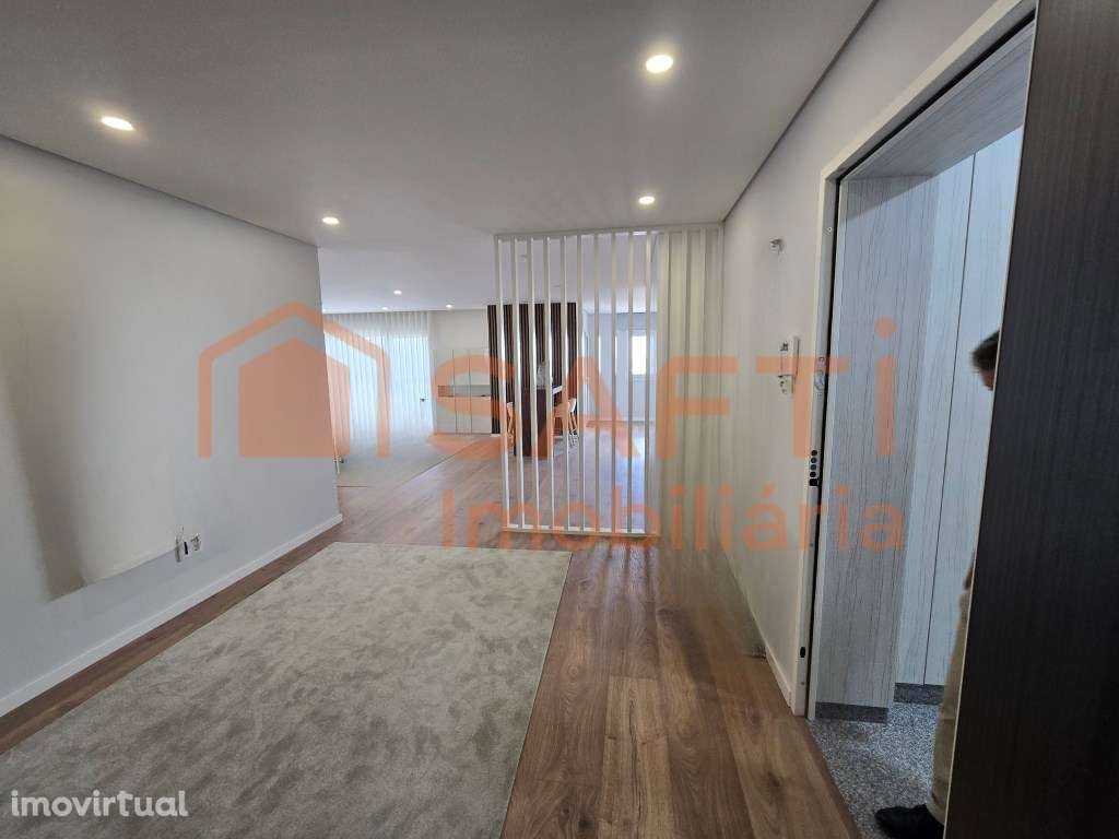 EXCELENTES APARTAMENTOS T4 NOVOS - BOM SUCESSO ALVERCA DO RIBATEJO - Grande imagem: 2/19