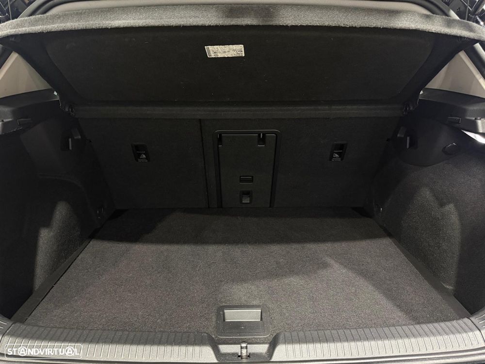 VW Golf 1.0 TSI Sportline - 28