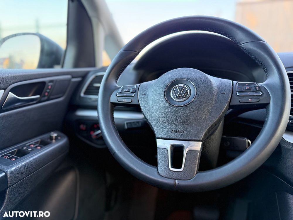 Volkswagen Sharan 2.0 TDI DSG Blue Motion Highline - 12