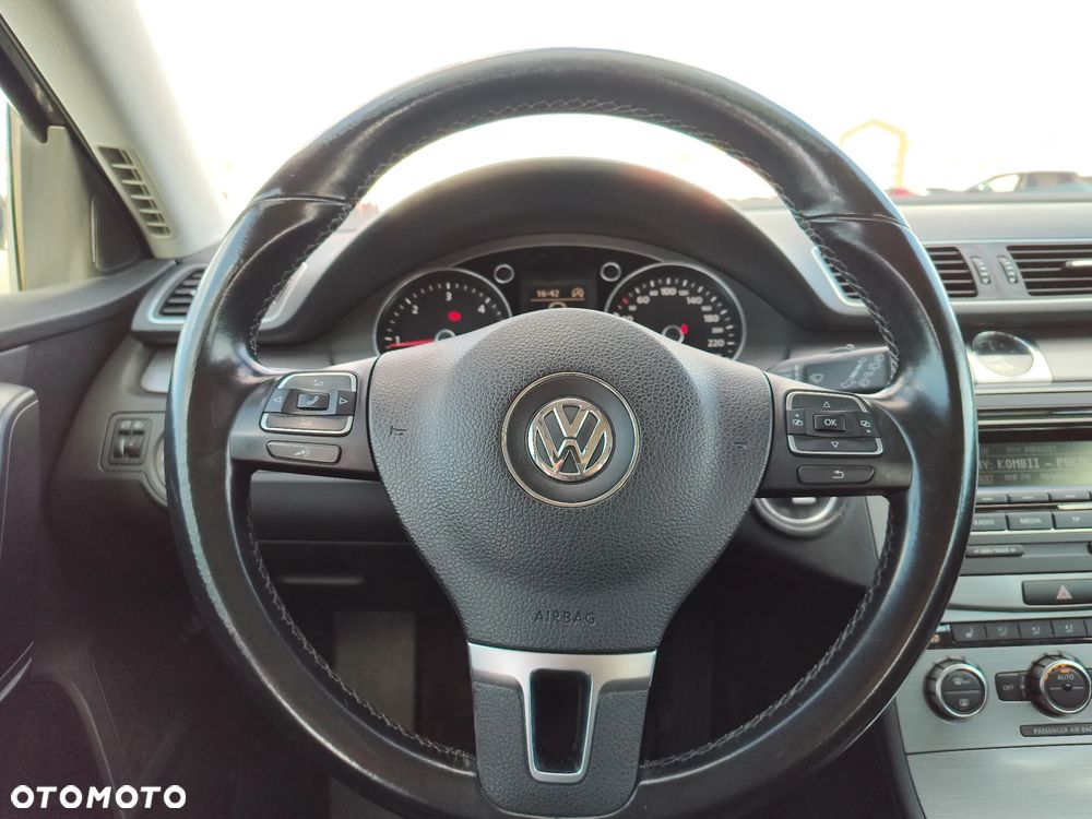 Volkswagen Passat 2.0 TDI 4Mot Comfortline - 15