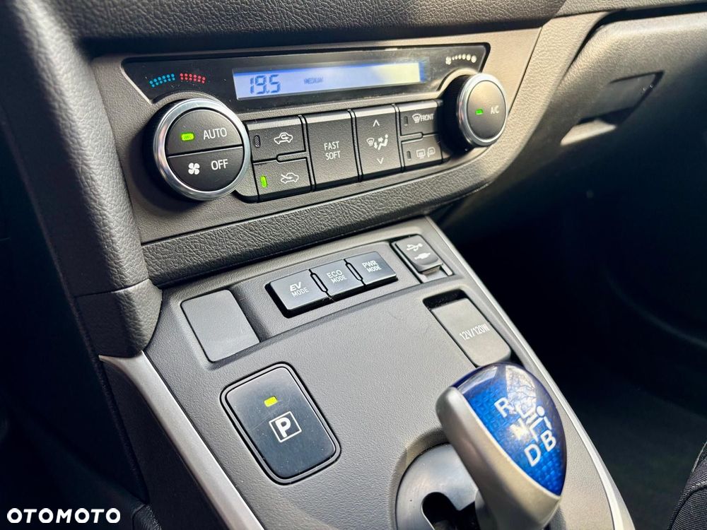 Toyota Auris 1.8 HSD Prestige - 22