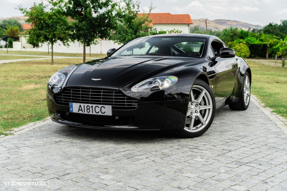 Aston Martin Vantage Coupe V8 Sportshift - 44
