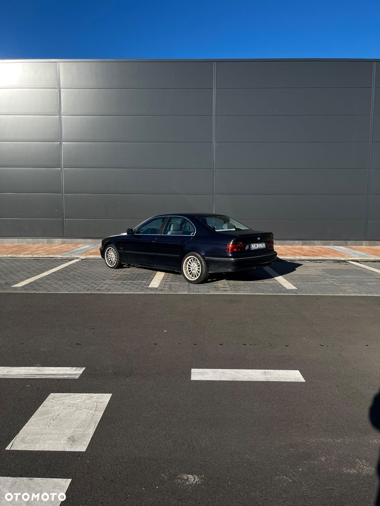 BMW Seria 5 - 8