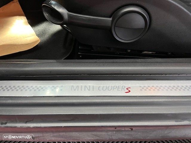 MINI 3 Portas Cooper S - 18