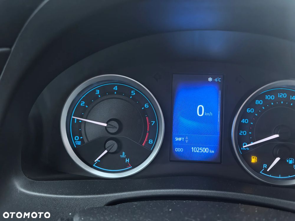 Toyota Corolla 1.6 Comfort - 9