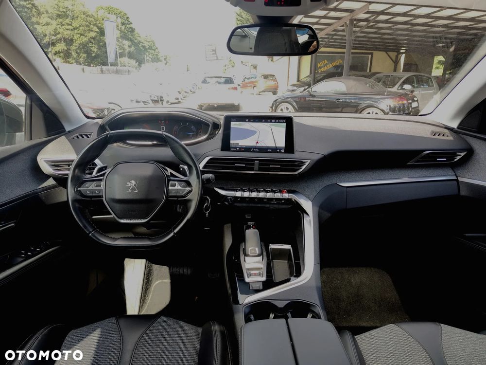 Peugeot 5008 - 10