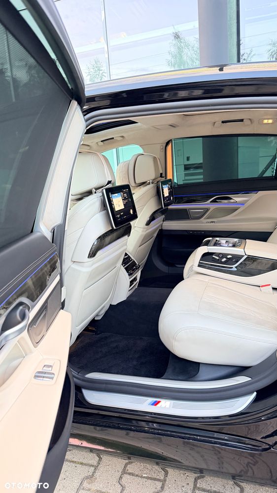 BMW Seria 7 745Le xDrive sport - 34