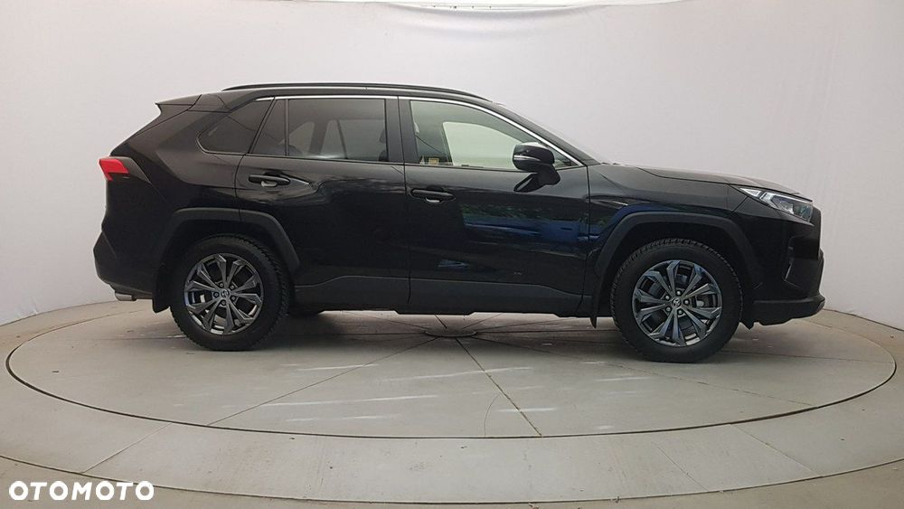 Toyota RAV4 - 8