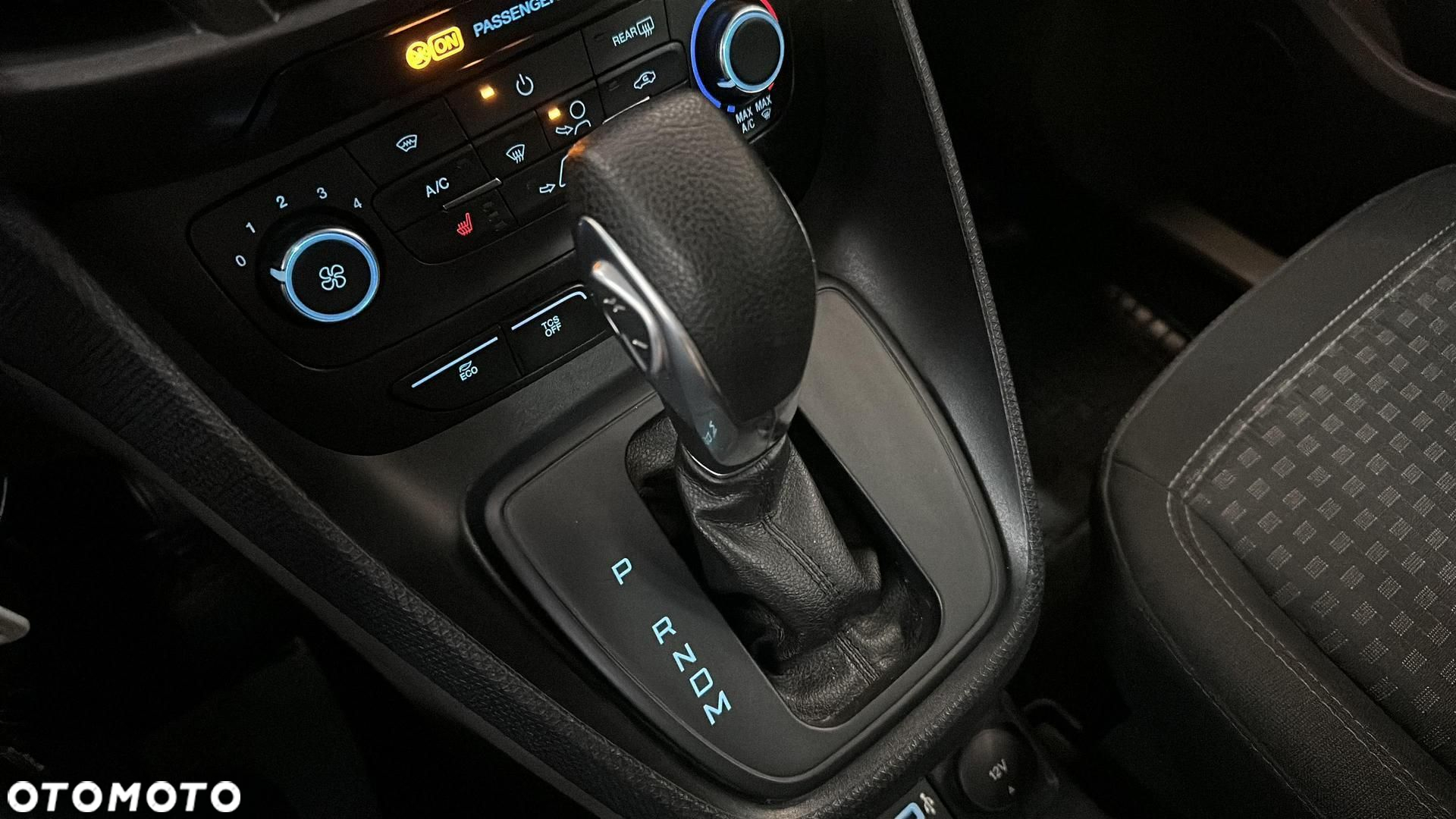 Ford transit-connect - 28