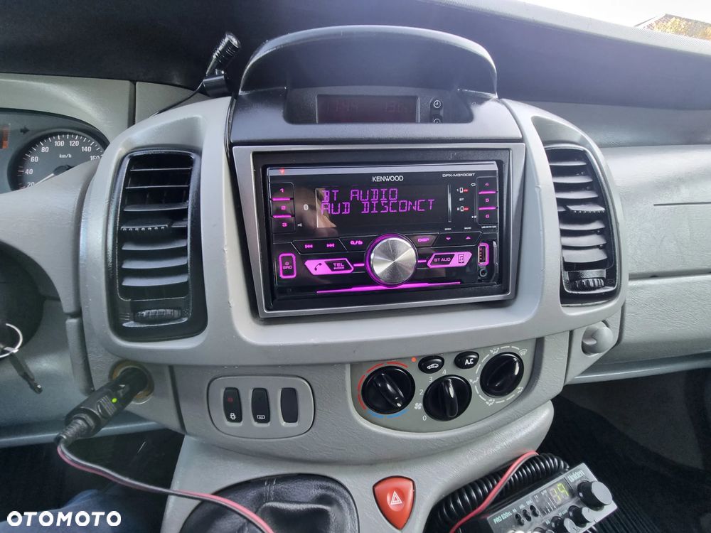 Opel Vivaro Tour - 30