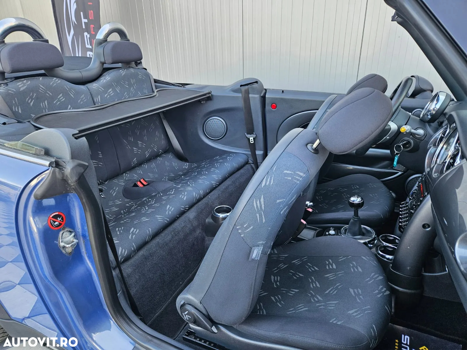 Mini ONE Cabrio Sidewalk - 21