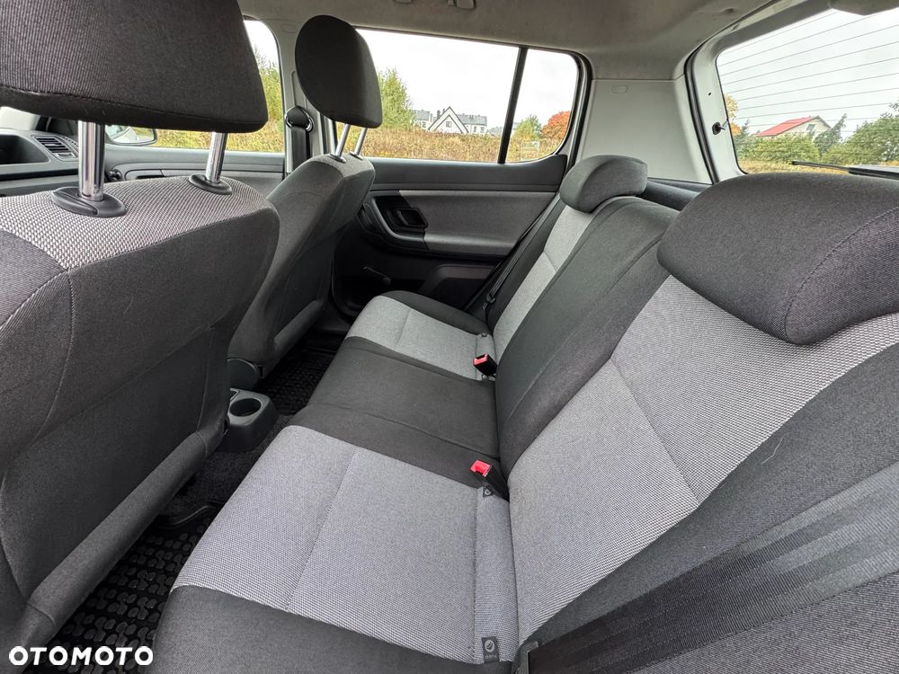 Skoda Fabia 1.6 TDI DPF Ambition - 13
