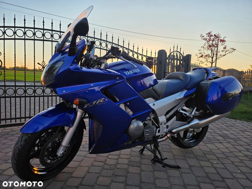 Yamaha FJR - 9