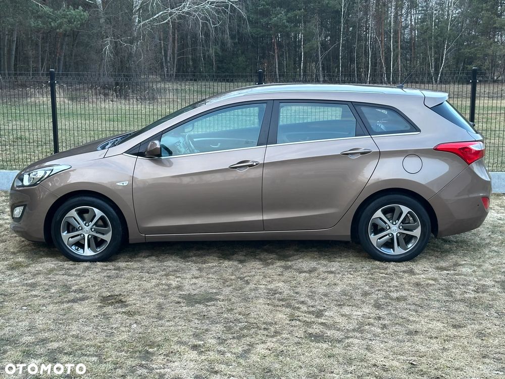 Hyundai i30 1.6 CRDI Trend - 14