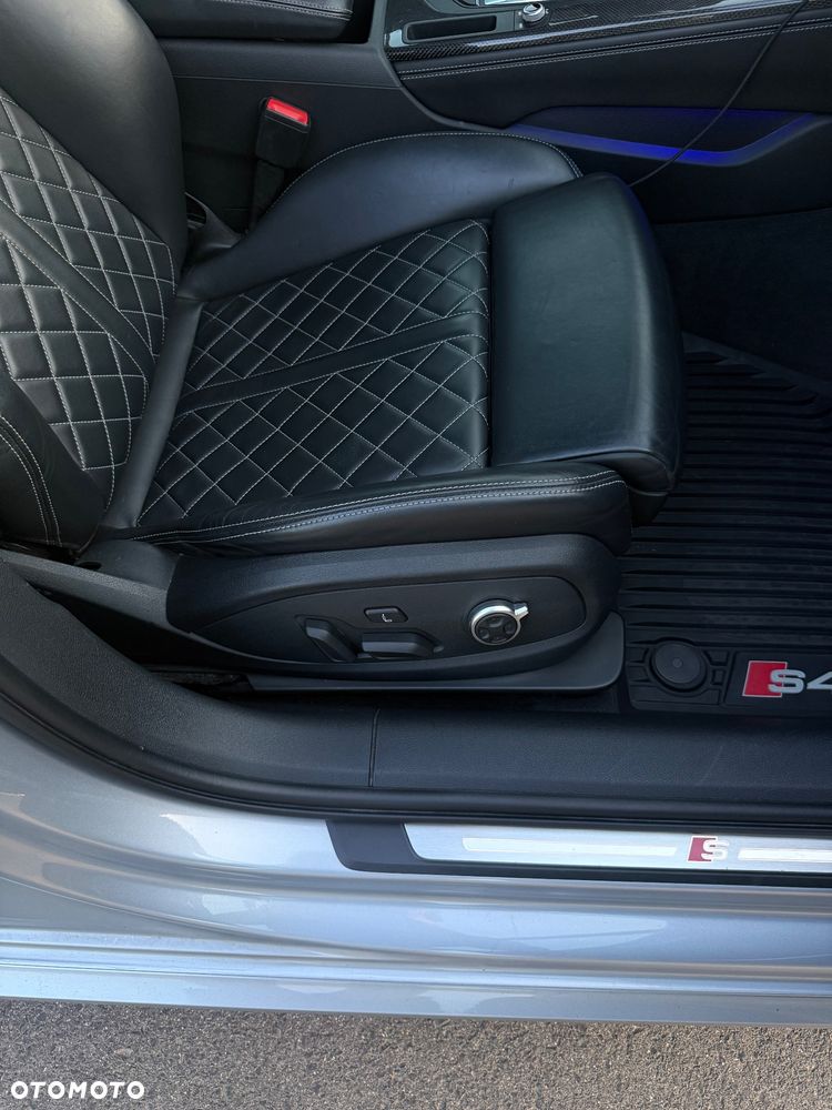 Audi S4 Limousine - 13