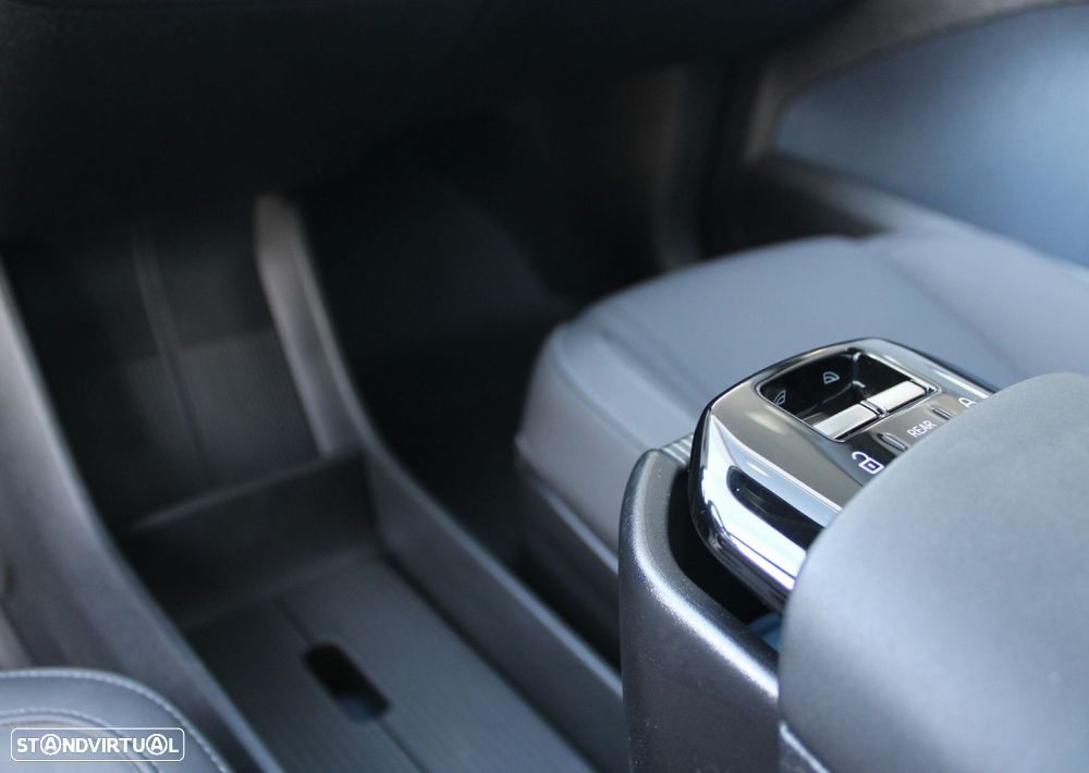 Volvo EX30 69 kWh Single Motor Extended Range Plus - 10