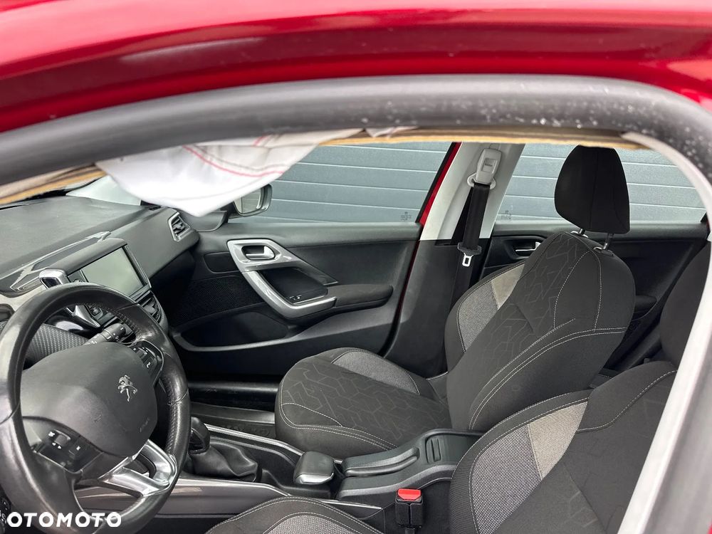 Peugeot 2008 1.2 Pure Tech Active - 18