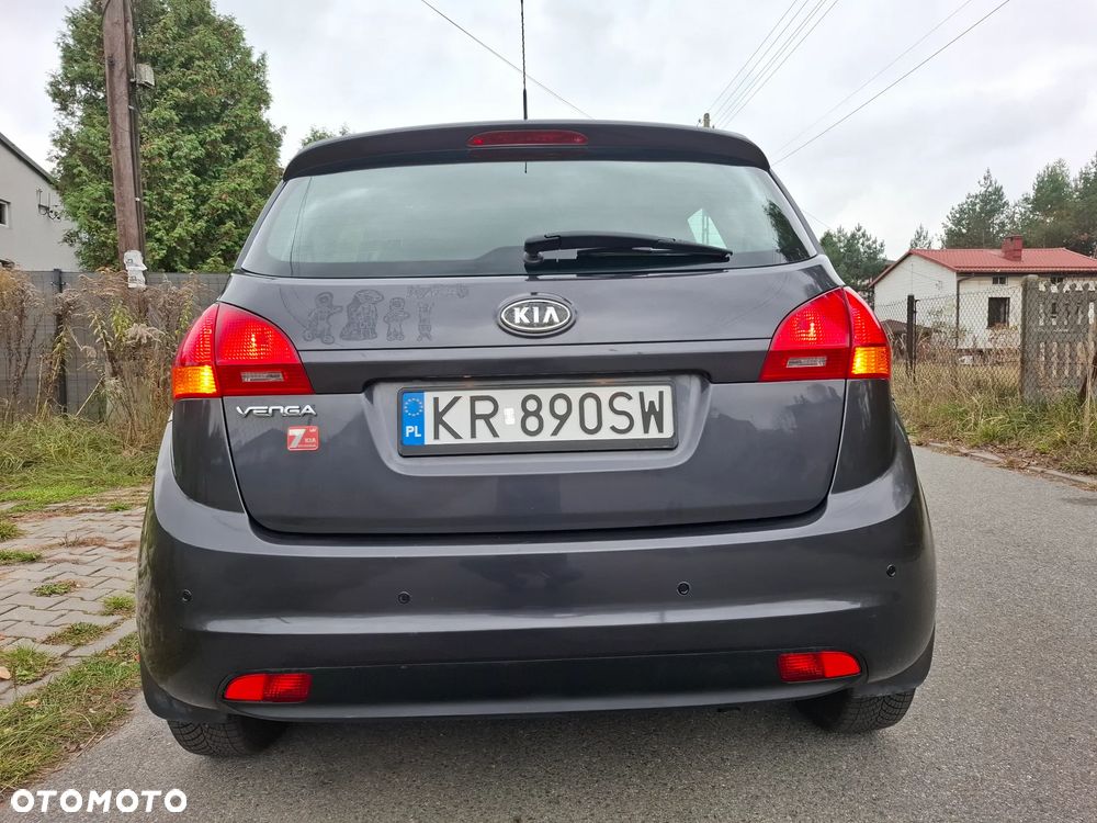 Kia Venga 2011 photo 4