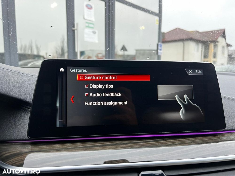 BMW Seria 5 520d xDrive AT - 37