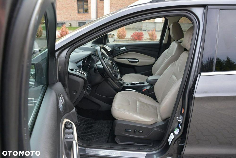 Ford Kuga 2.0 TDCi 4WD Titanium Plus - 19