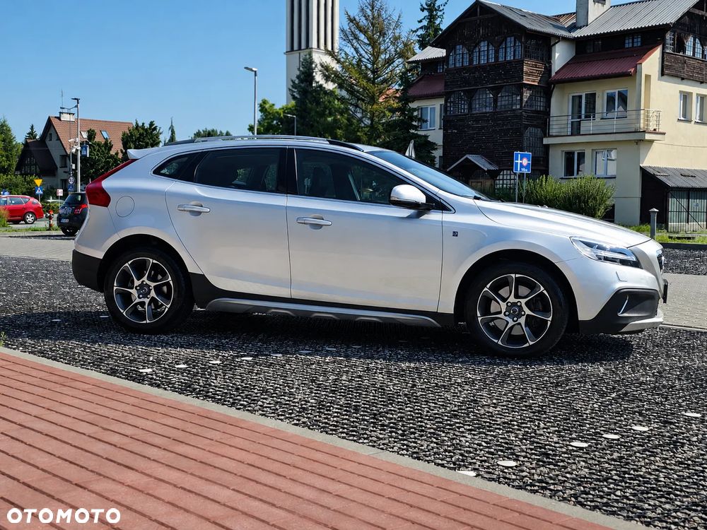 Volvo V40 T3 Drive-E R-Ocean Race - 4