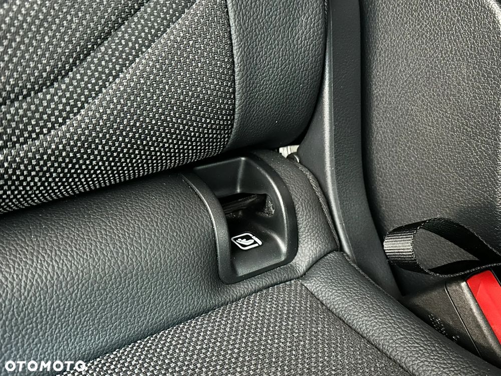 Mercedes-Benz EQB 300 66.5kWh 4-Matic Progressive - 30