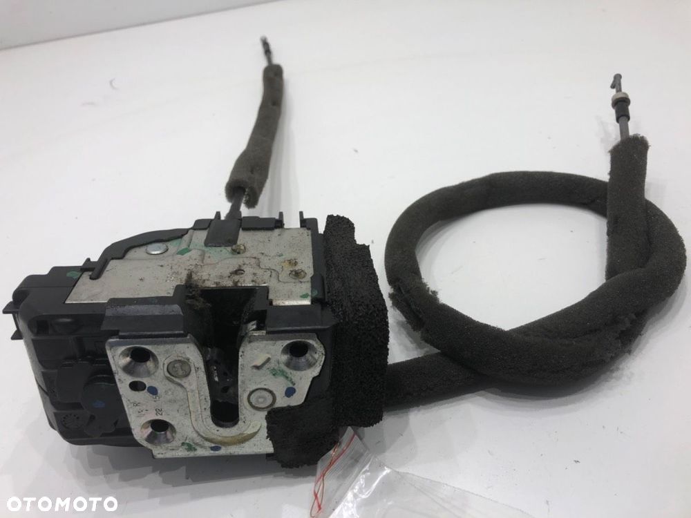 ZAMEK DRZWI PRAWY PRZÓD  NISSAN NV200 Skrzynia 2010 - 2022 1.5 dCi 90 (M20, M20M) 66 kW [90 KM] - 1