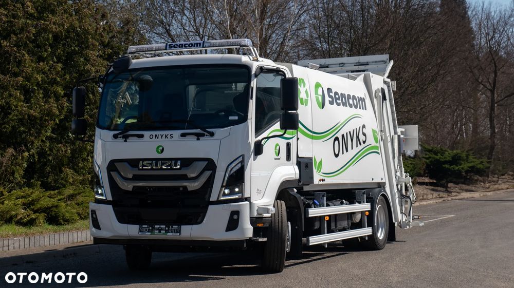 Isuzu F14 - 1