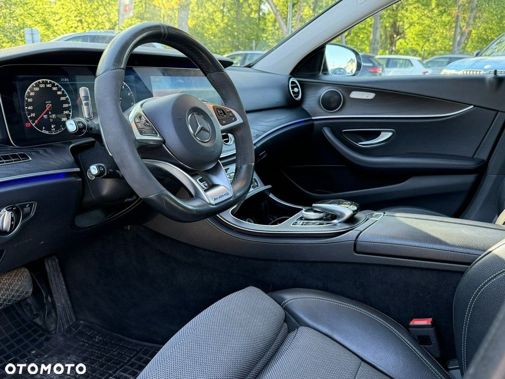 Mercedes-Benz Klasa E 400 4-Matic 9G-TRONIC - 10