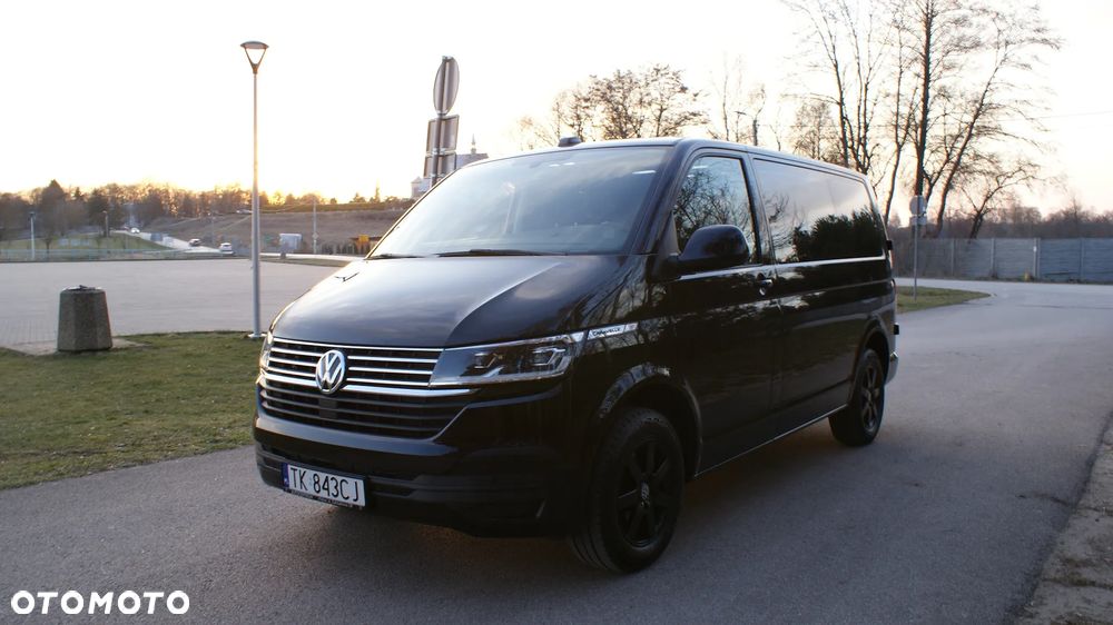 Volkswagen Caravelle - 9