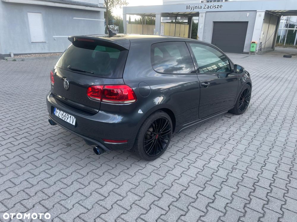 Volkswagen Golf 2.0 GTI DSG - 5