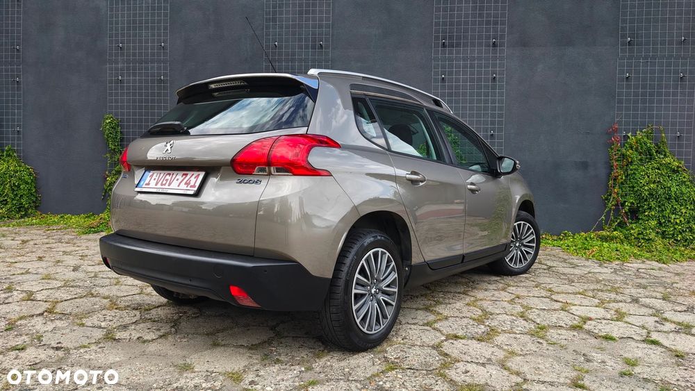 Peugeot 2008 PureTech 110 Stop&Start Allure - 24