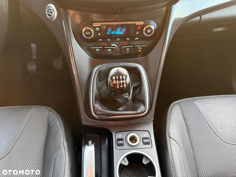 Ford Kuga 2.0 TDCi 4x4 Titanium - 30