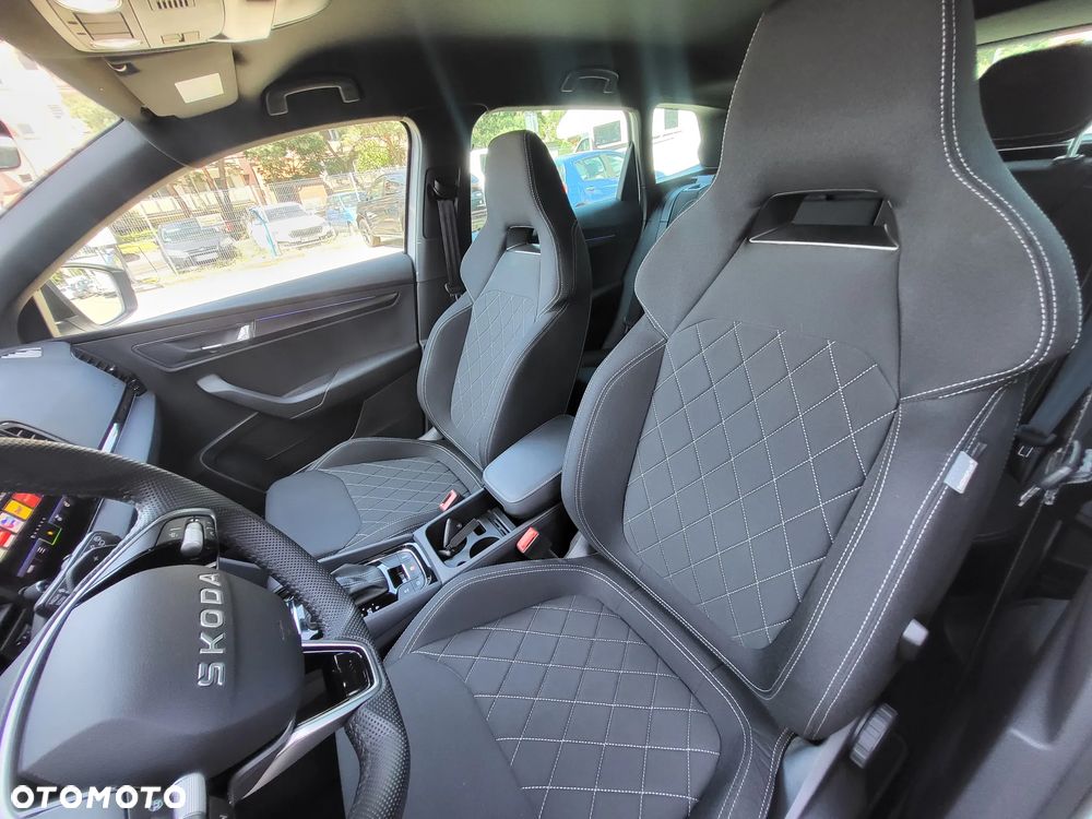Skoda Karoq 1.5 TSI ACT Sportline DSG - 6