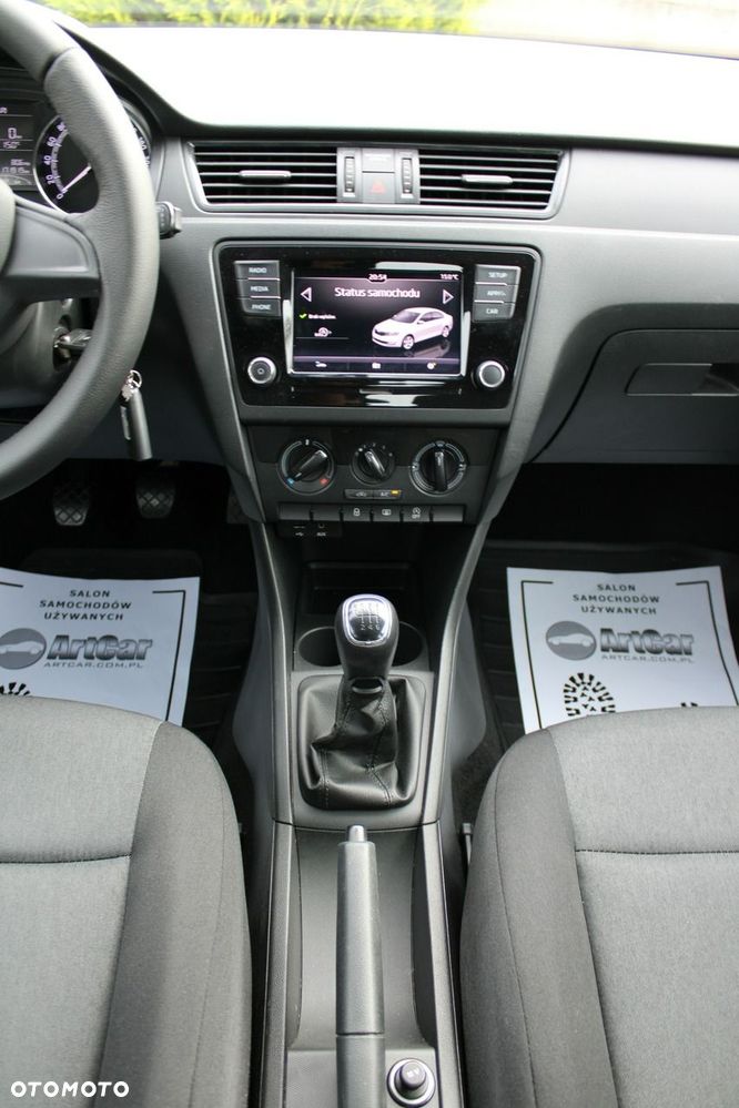 Skoda RAPID - 25