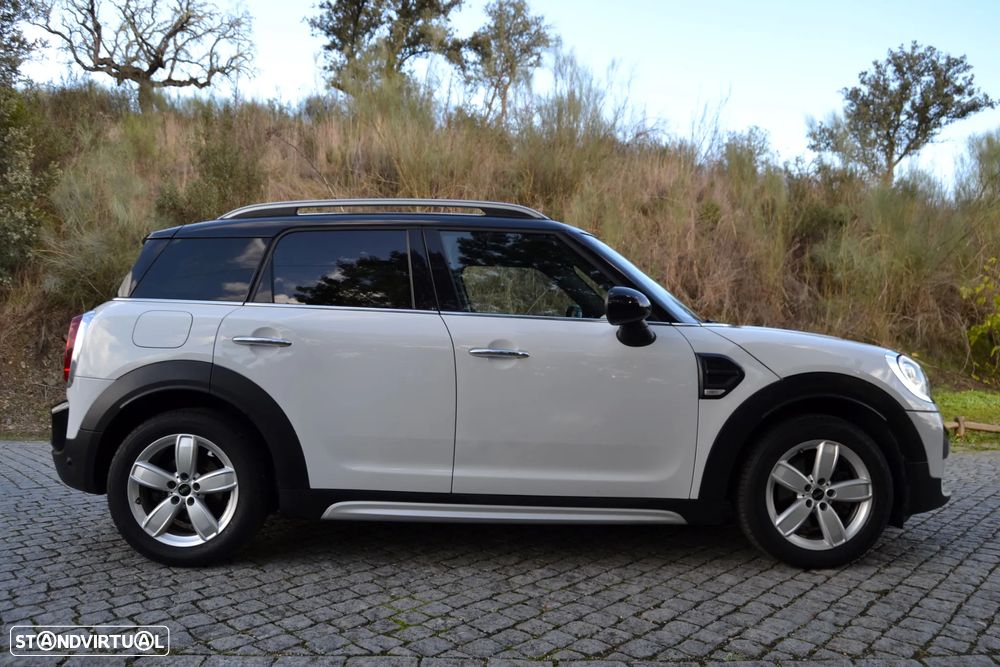 MINI Countryman Cooper D - 24