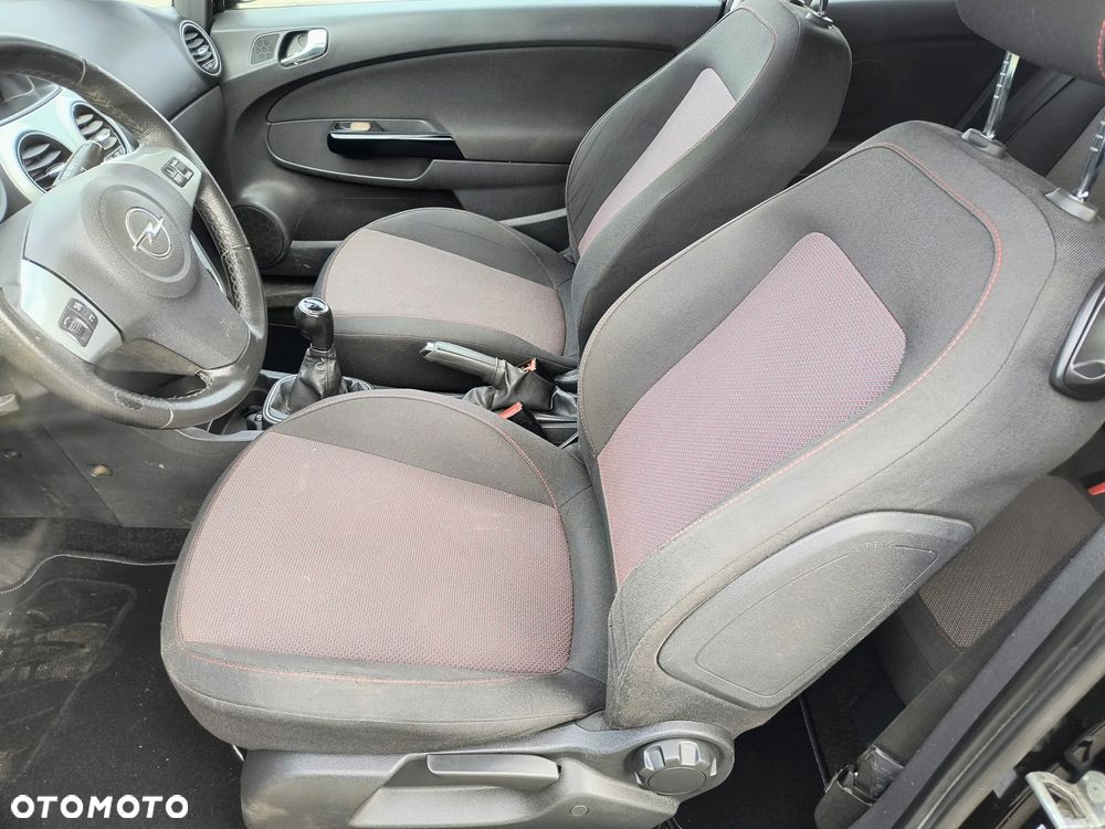 Opel Corsa 1.2 16V - 9