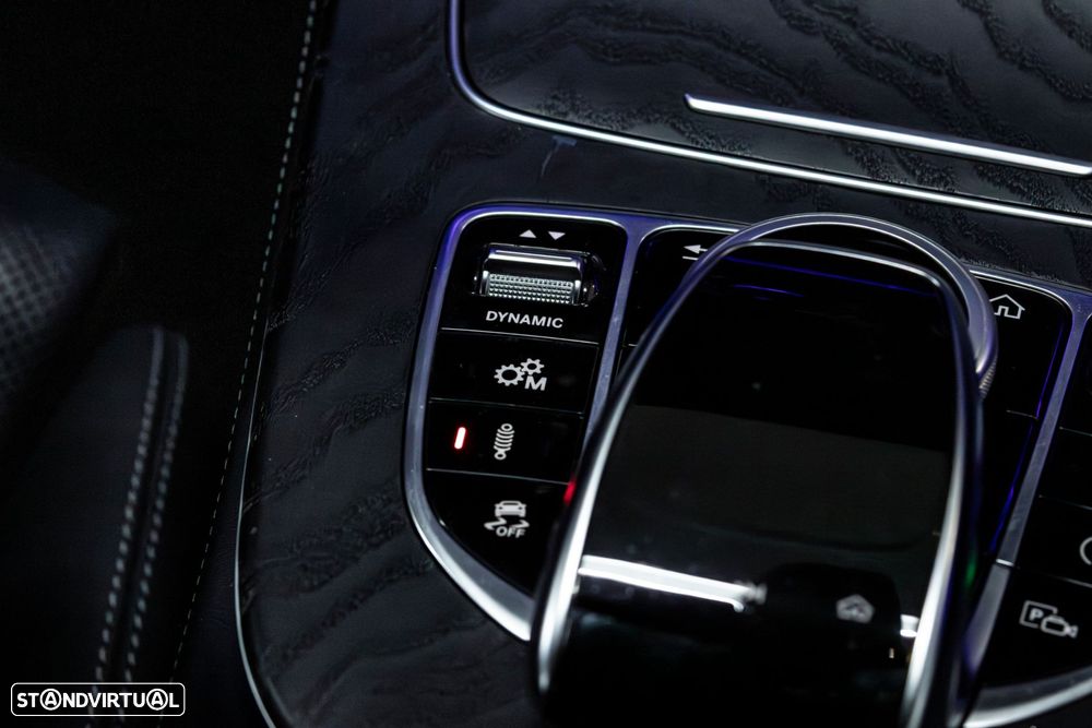 Mercedes-Benz E 53 AMG 4Matic+ - 23