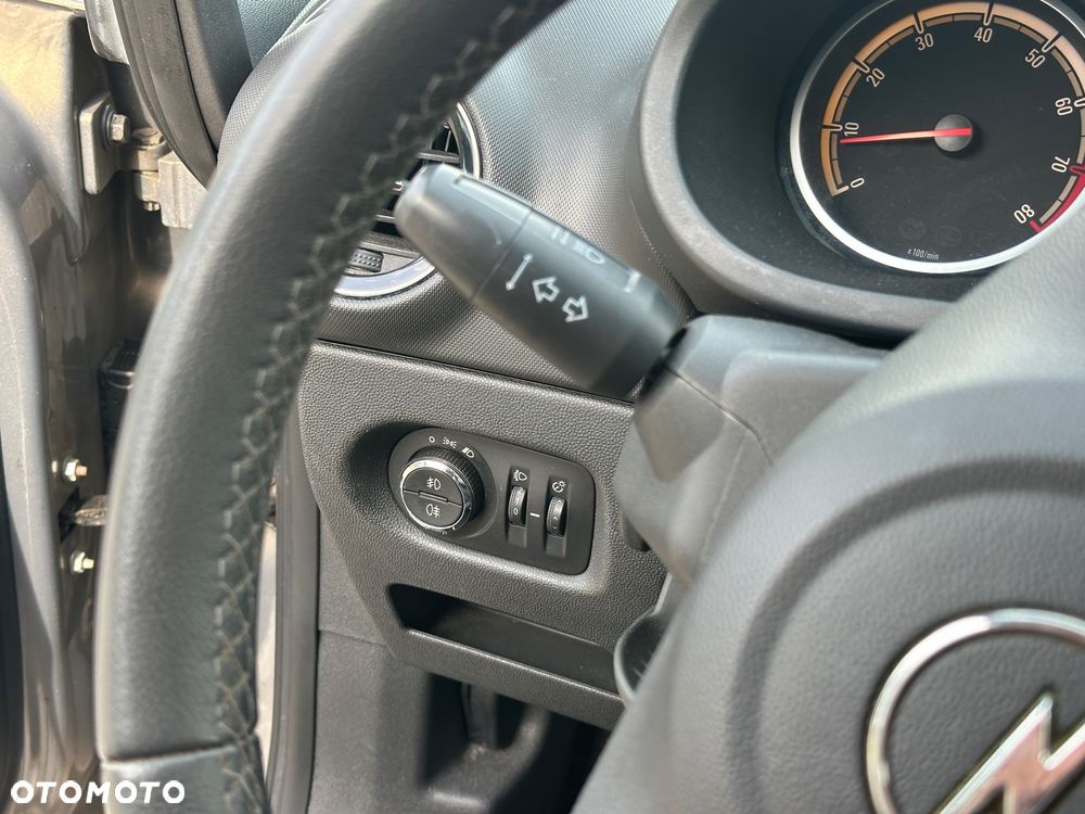 Opel Corsa - 22