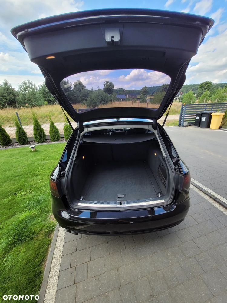 Audi A4 Avant 2.0 TDI DPF Ambiente - 8
