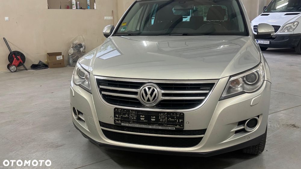 Volkswagen Tiguan - 12