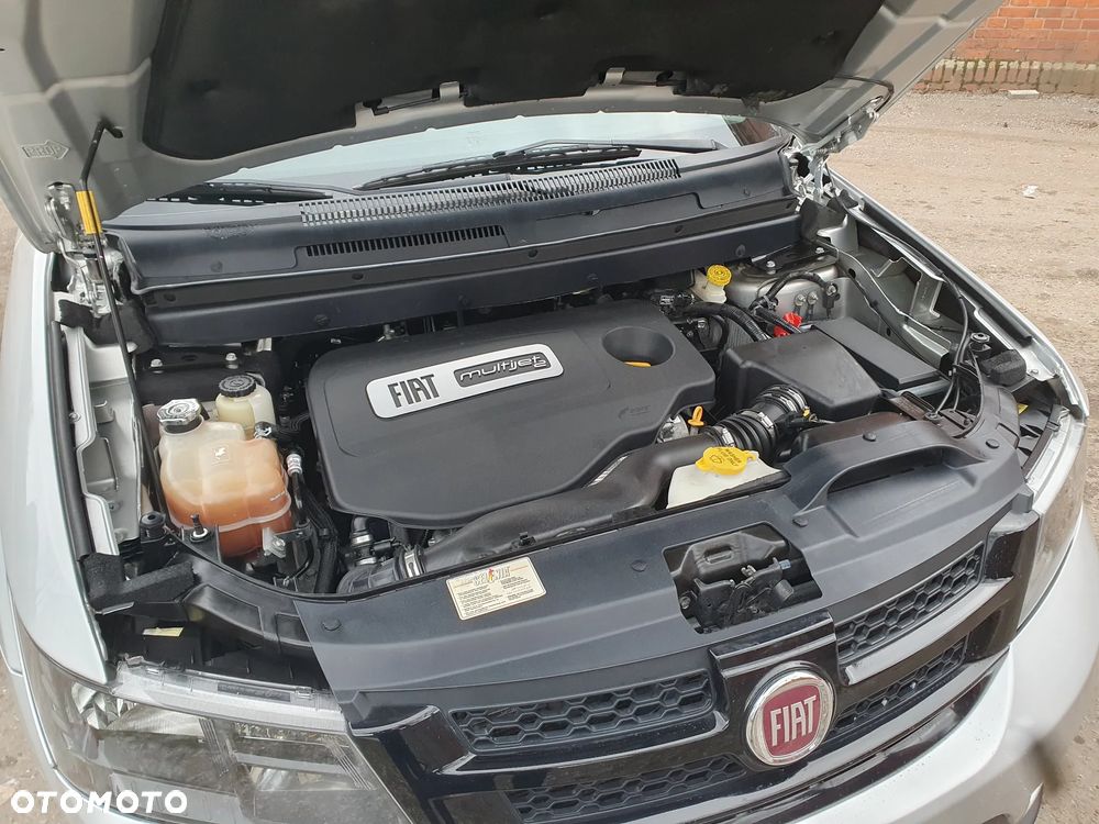 Fiat Freemont 2.0 Multijet 16V DPF Automatik Allrad Black Code - 26